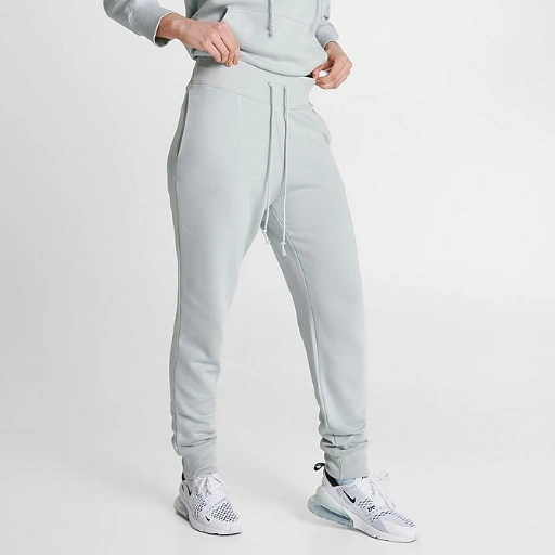 Picture of Pantaloni Trening Femei Nike Phoenix Fleece FD0893-034