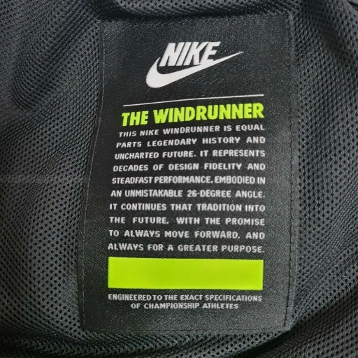 Picture of Geaca Barbati Nike Heritage WindRunner DA0001-010